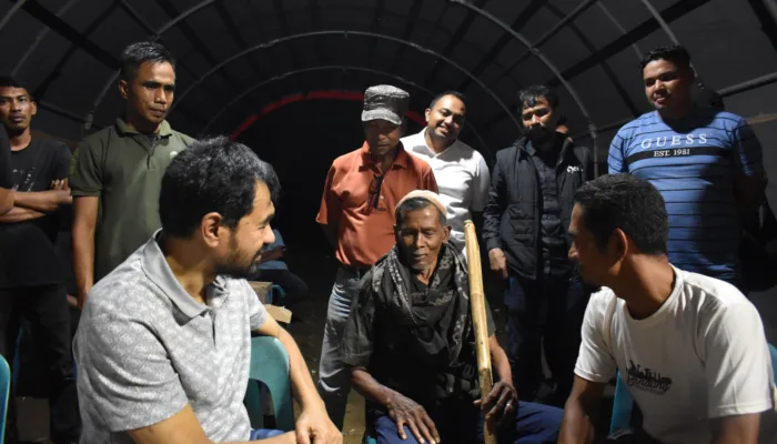 Mualem Tinjau Pengungsian Korban Bencana Hidrometeorologi di Sawang Aceh Utara ‎