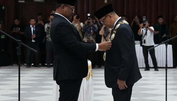Prof. Mirza Tabrani Resmi Dilantik sebagai Rektor USK Periode 2026–2031