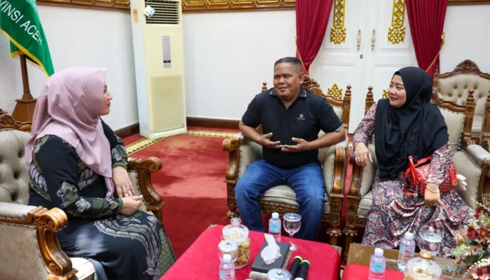 Bang Ucok Disambut Hangat di Meuligoe Gubernur Aceh, Kenang Aksi Heroik Saat Banjir