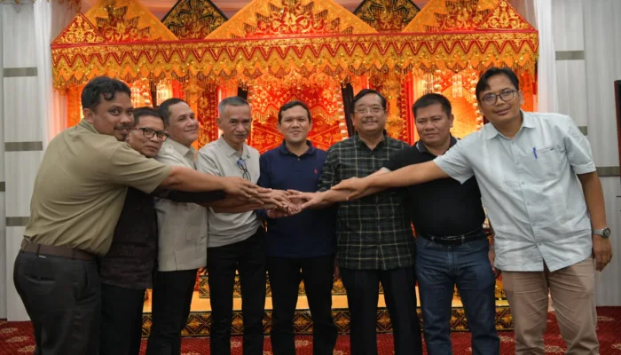 Wagub Aceh Fadhlullah Mediasi Konflik Bupati Safriadi Oyon dan DPRK, APBK 2026 Aceh Singkil Segera Disahkan