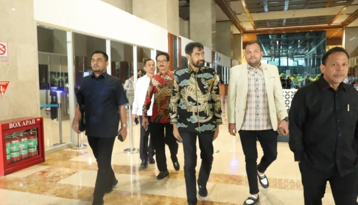 Mualem Saksikan Langsung RDP DPR-RI Bahas Revisi UUPA