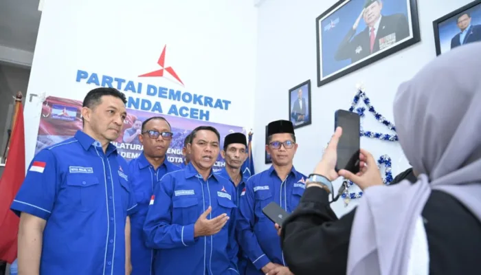 DPC Demokrat Banda Aceh Gelar Aksi Tanam Pohon dan Gotong Royong Sambut HUT ke-25 Partai