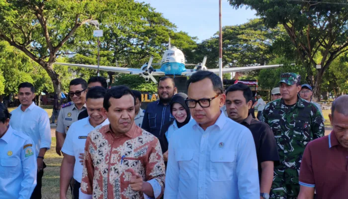 Wagub Aceh Bersama Wamendagri Tinjau Langsung Lapangan Blang Padang