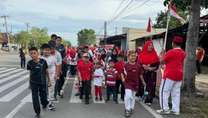 Warga Gampong Lhong Raya Meriahkan HUT RI ke-81 dengan Jalan Santai dan Senam Sehat