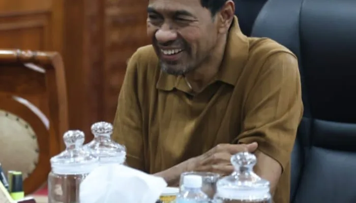 Mualem Dorong Percepatan Palayaran Krueng Geukuh-Penang