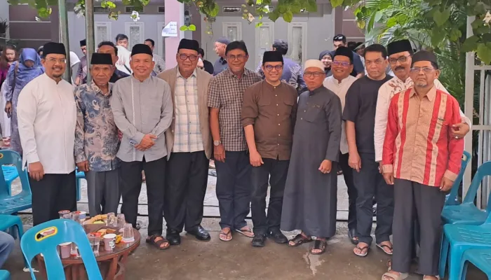 PIRA Takziah ke Rumah Duka Sjamsul Kahar, Kenang Kiprah Tokoh Pers Aceh