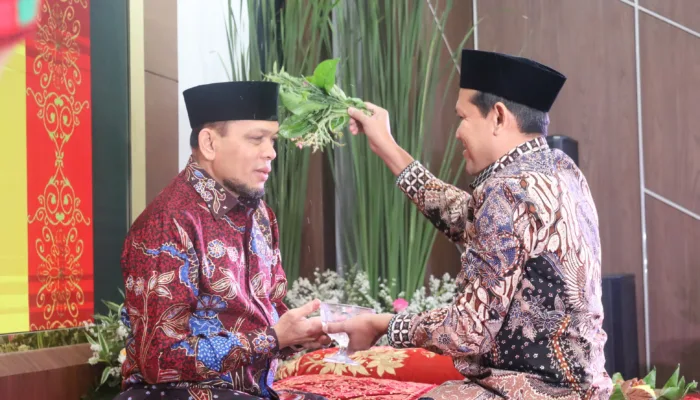 Wagub Aceh Peusijuk dan Tasyakuran Tiga Pejabat Asal Aceh di Jakarta